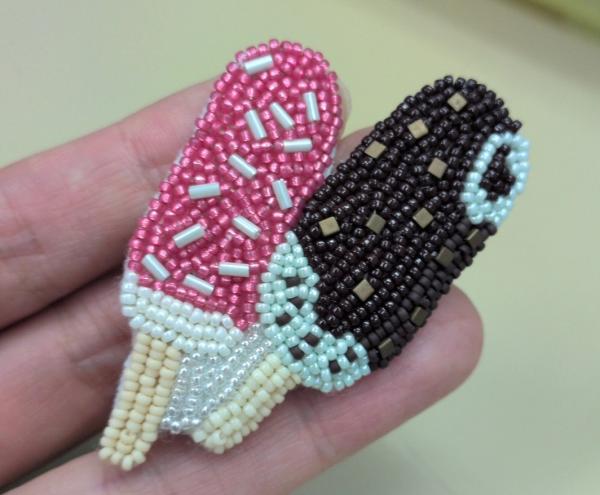 はらぺこブローチ(アイスキャンディー)へのレビューです