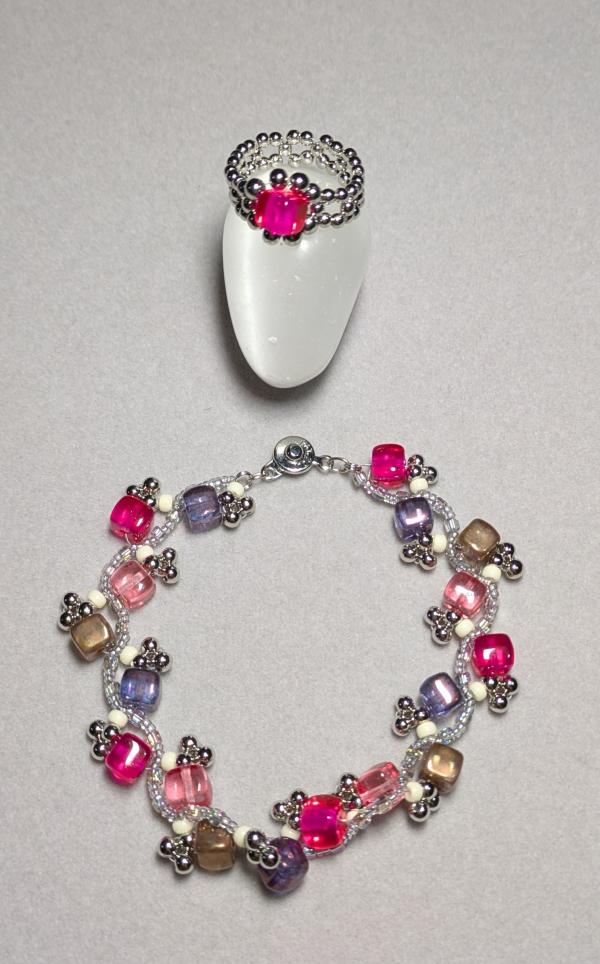 キューブビーズで作るジュエリー風リングへのレビューです